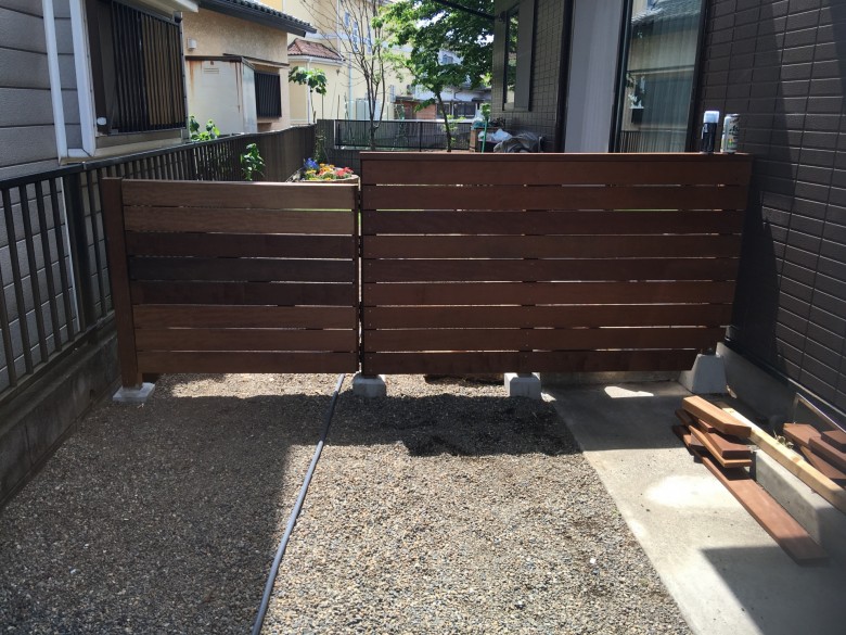 イタウバ　フェンス　DIY