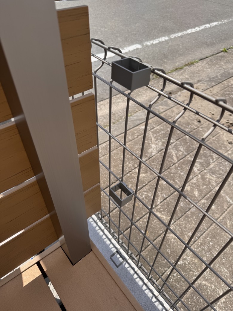 木製目隠しフェンス（メッシュフェンス用）