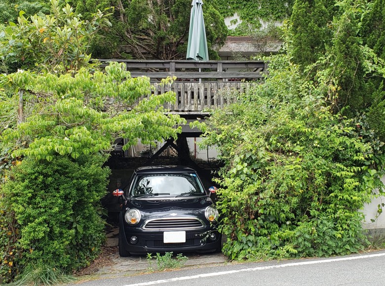 車庫上ウッドデッキ、レッドシダー