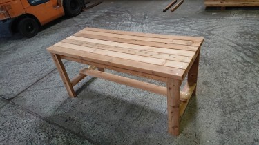 レッドシダー製ガーデンテーブル＆ベンチ
