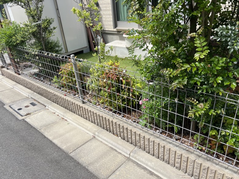 木製目隠しフェンス（メッシュフェンス用）