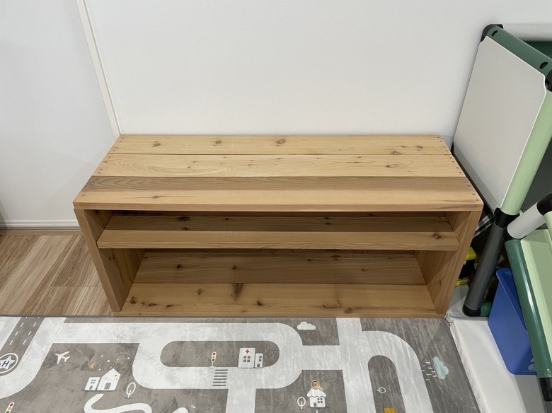 おもちゃ収納棚のDIYレッドシダー