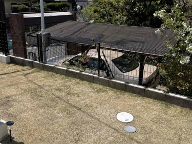 木製目隠しフェンス（メッシュフェンス用）Before